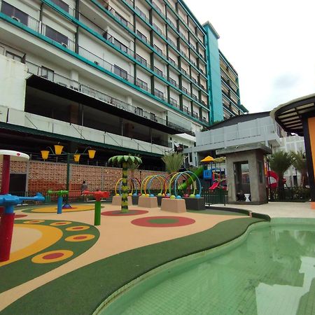 Hotel Gren Alia Jakarta Exteriér fotografie